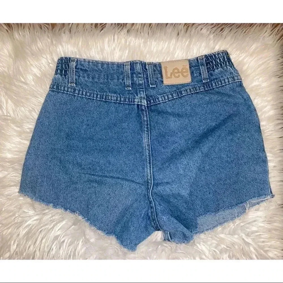 Vintage Lee High Waisted Mom Shorts - Picture 2 of 5